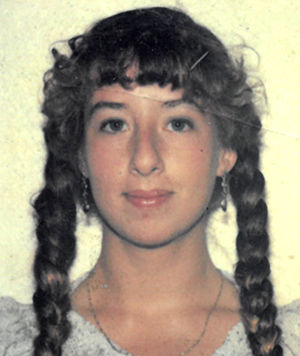 HALL, Melanii